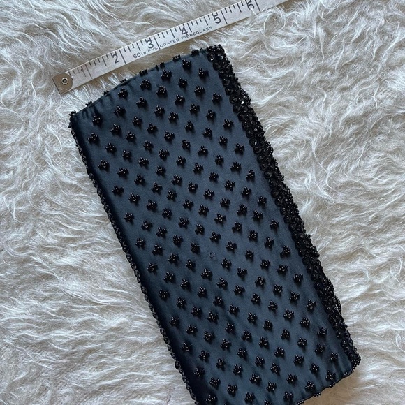 Vintage beadwork clutch - Picture 3 of 5